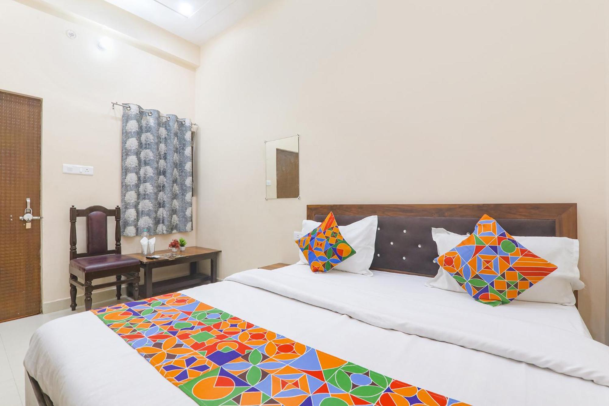 Fabhotel Rk Palace Ayodhya Eksteriør bilde